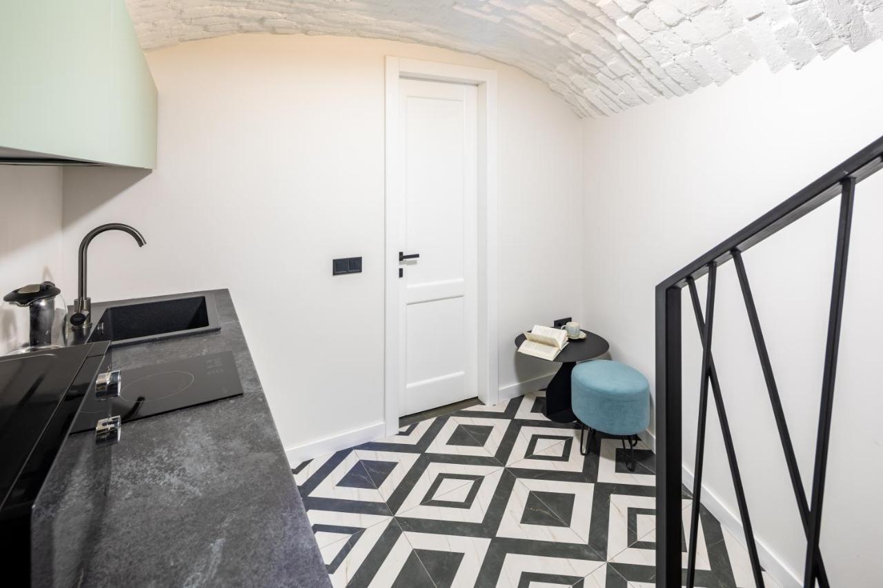 Romari Таманська 12 Apartment Lviv Luaran gambar